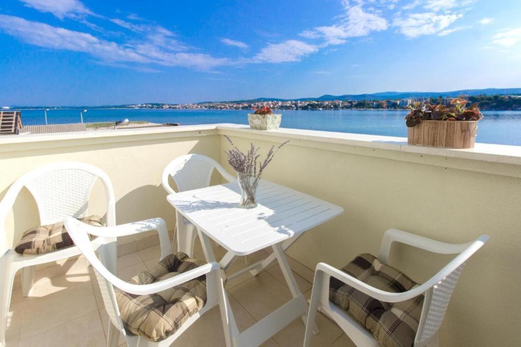 Apartamento Riva 2 Isla Isla Krapanj Exterior foto